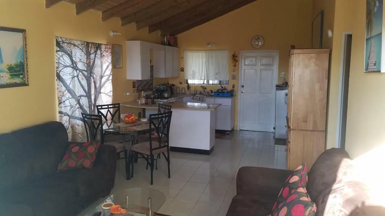 Cozy Getaway In New Harbor Village Old Harbour Holiday home