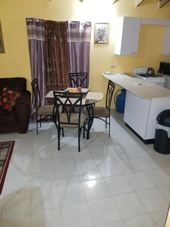 Cozy Getaway In New Harbor Village Old Harbour 0*,  Jamajka